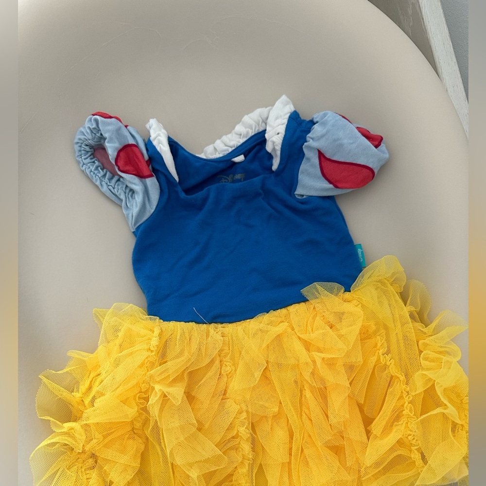 Posh peanut Snow White dress Size